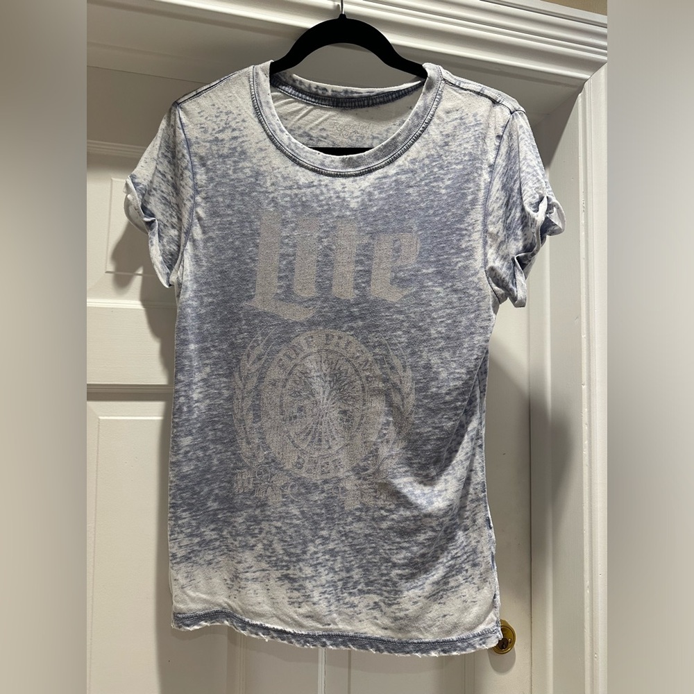 VICI Collection Recycled Karma Miller Lite burnout tee size Small